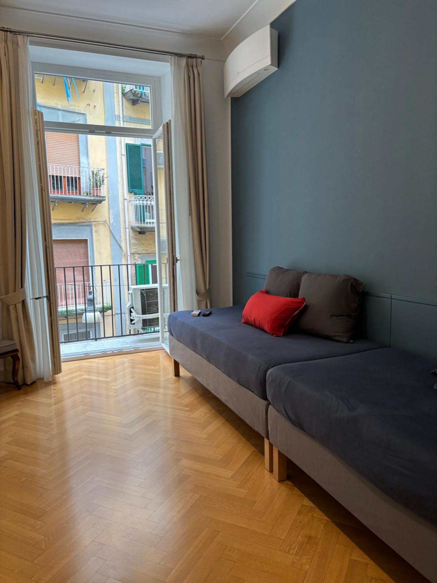Napoliforever Chiaia Apartment Экстерьер фото